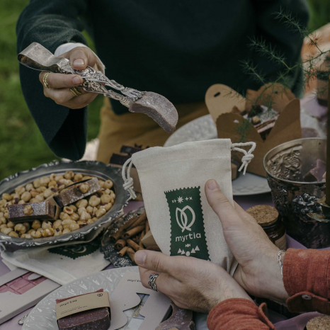 Χmas pouch filled with soaps