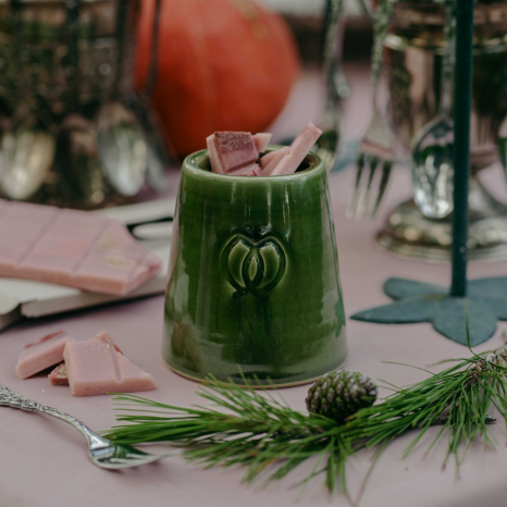 Ceramic wax melt burner